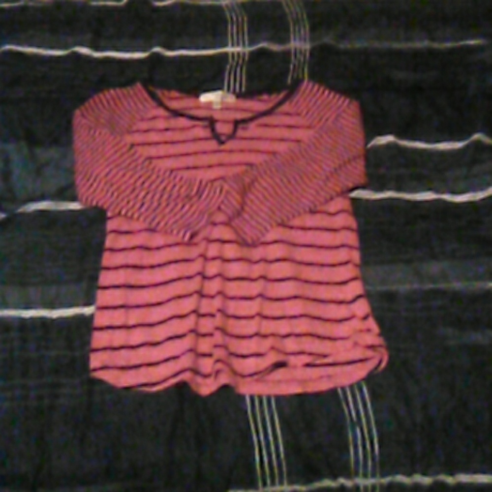 Girls 3/4 sleeve shirt